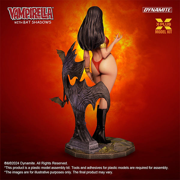 X-Plus Dynamite Vampirella with Bat Shadows 1/8 Scale Plastic Model Kit